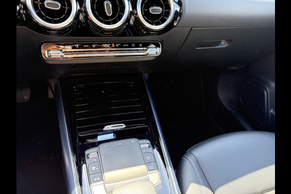Mercedes-Benz GLA 250 e Hybride | Business Solution Luxery Limited