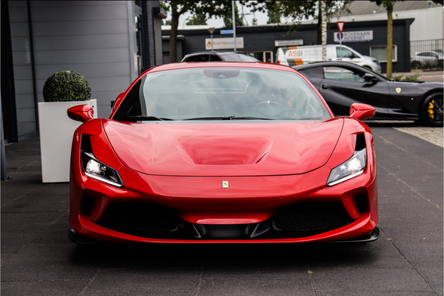Ferrari F8 Tributo 3.9 V8 HELE BTW **Drivers Display/Carbon Bucket/Full PPF/Novitec**