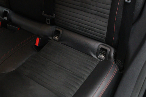 Mercedes-Benz CLA-Klasse 180 123 PK Automaat Ambition AMG-Line, Keyless, Navigatie