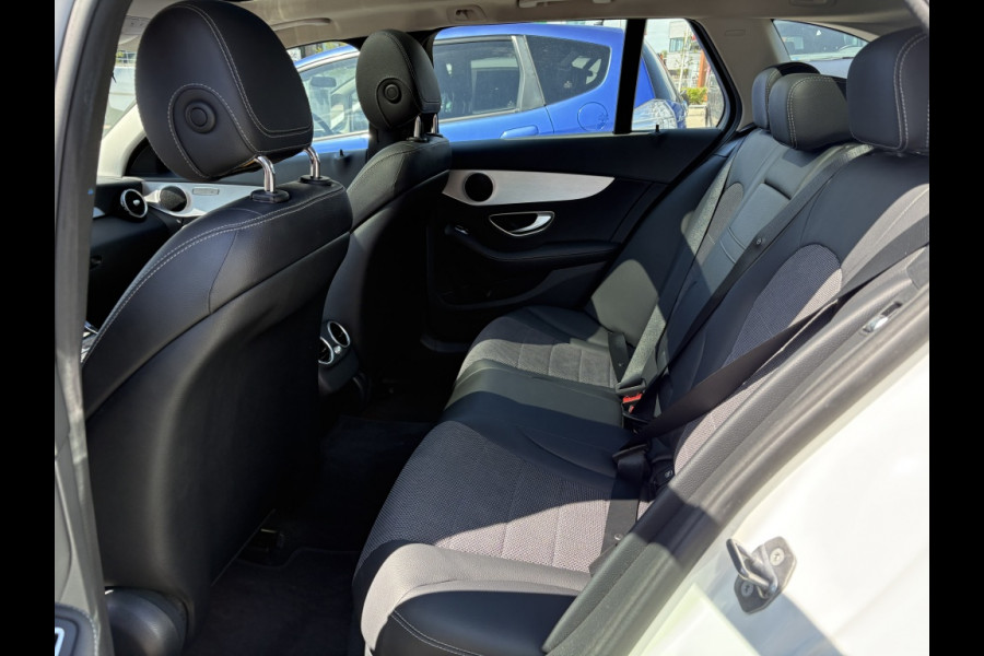 Mercedes-Benz C-Klasse Estate 180 Sport Edition | AMG Styling | Panodak | Trekhaak | Navi | Camera