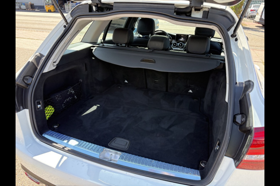 Mercedes-Benz C-Klasse Estate 180 Sport Edition | AMG Styling | Panodak | Trekhaak | Navi | Camera