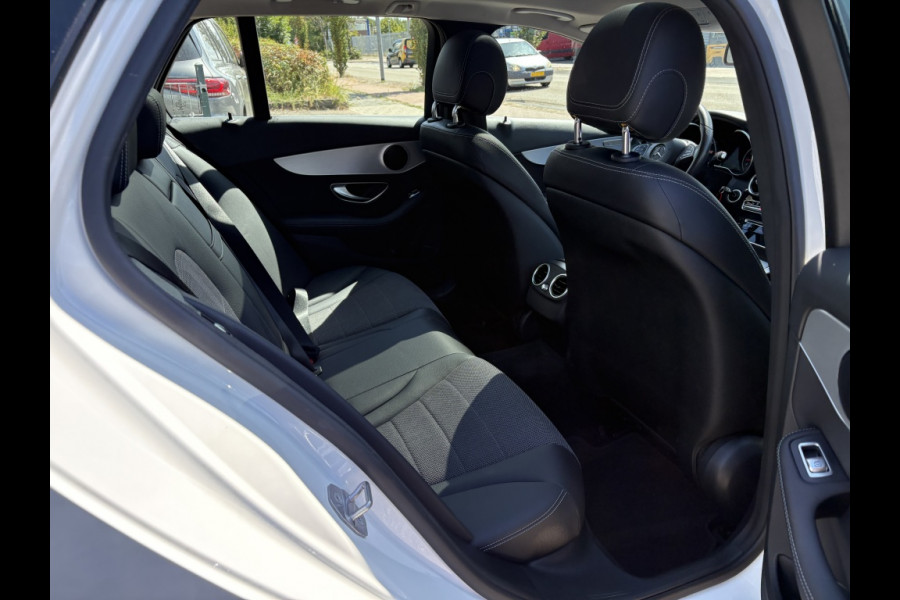 Mercedes-Benz C-Klasse Estate 180 Sport Edition | AMG Styling | Panodak | Trekhaak | Navi | Camera