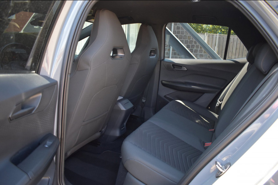 CUPRA Born Business One 62 kWh SOH 93.2% | STOELVERWARMING | CAMERA | NAP | APPLE CARPLAY | ANDROID AUTO