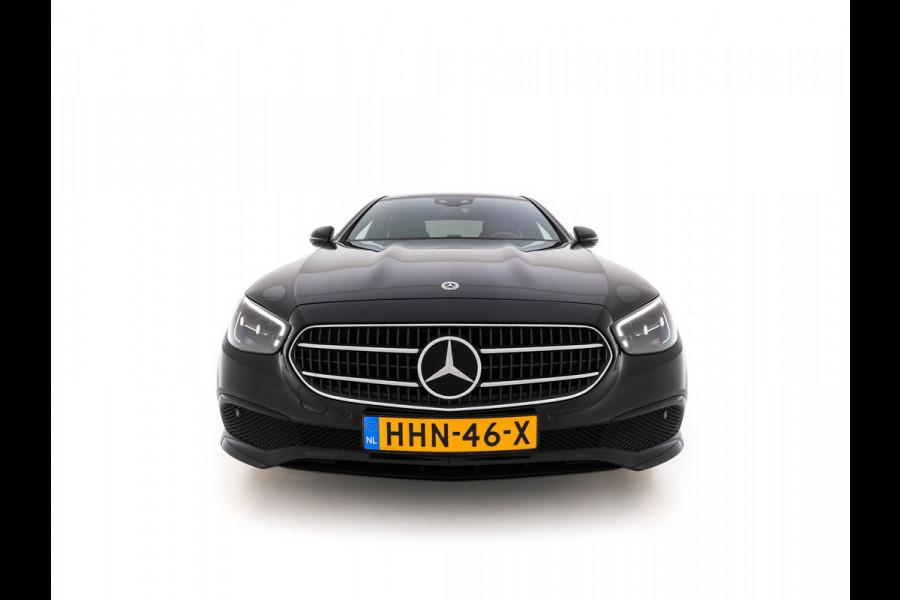 Mercedes-Benz E-Klasse 300 de Exclusive Line (Plug-in) (INCL.BTW) Aut. *LEATHER-FABRIC | FULL-LED | AMBIENTLIGHT | CAMERA | WIDESCREEN-DIGI-COCKPIT | NAVI-FULLMAP | HEATED-SPORTSEATS | PRIVACY-GLASS | SHIFTPADDLES | ECC | PDC | CRUISE | 19''ALU*