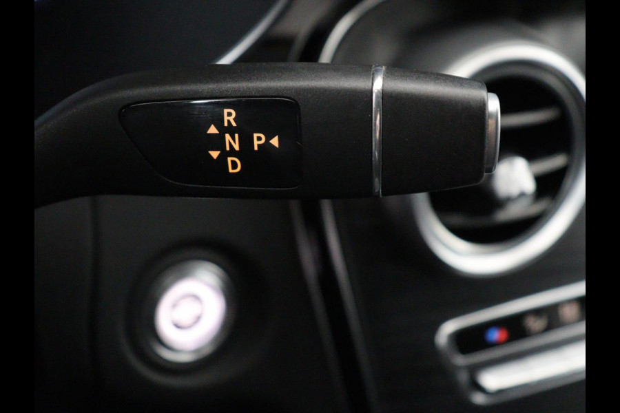 Mercedes-Benz C-Klasse Estate 300 e Business Solution AMG Limited | SOH 86,1% | Panoramadak | Trekhaak | 360 Camera | Stoelverwarming | Cruise control | Navigatie | Climate control | Bluetooth | DAB+ | Carplay | Sfeerverlichting |