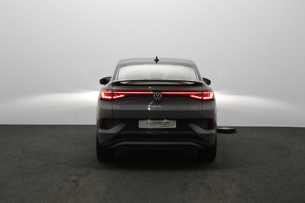 Volkswagen ID.5 Pro 77 kWh 204 PK, SOH 96 %, Panoramadak, Trekhaak, Memory, Massage, Carplay, Winterpakket, 360 Camera