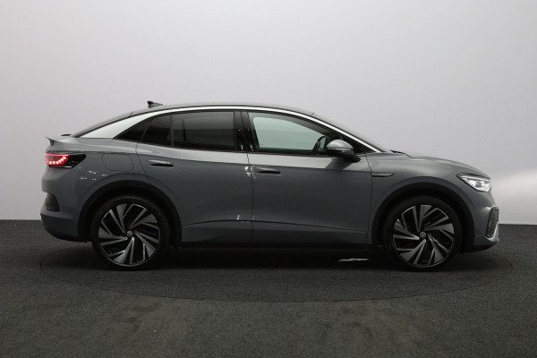 Volkswagen ID.5 Pro 77 kWh 204 PK, SOH 96 %, Panoramadak, Trekhaak, Memory, Massage, Carplay, Winterpakket, 360 Camera