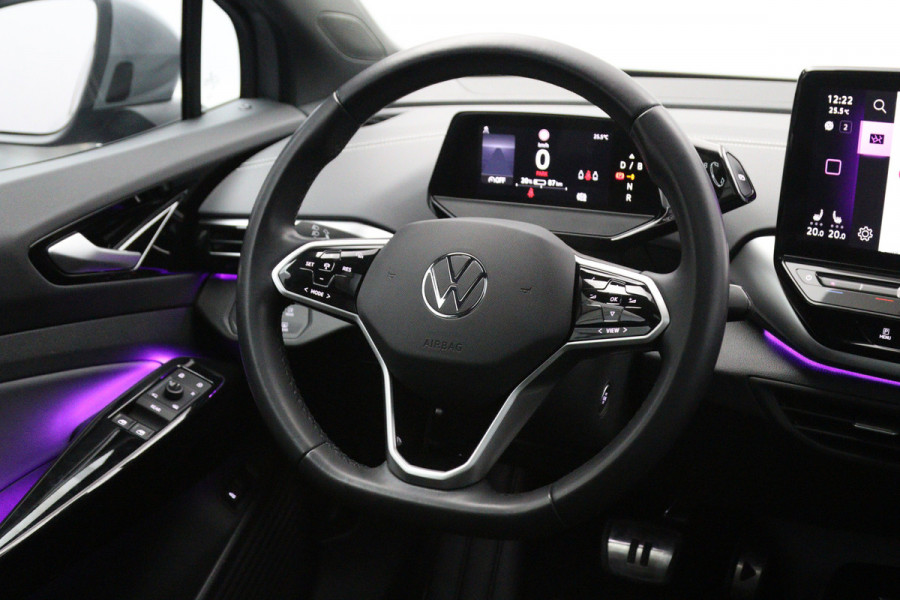 Volkswagen ID.5 Pro 77 kWh 204 PK, SOH 96 %, Panoramadak, Trekhaak, Memory, Massage, Carplay, Winterpakket, 360 Camera