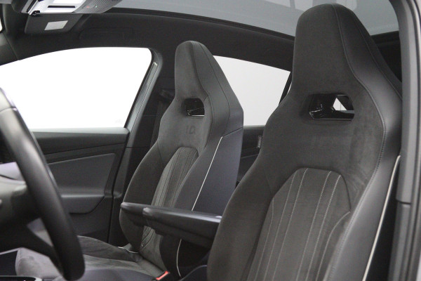 Volkswagen ID.5 Pro 77 kWh 204 PK, SOH 96 %, Panoramadak, Trekhaak, Memory, Massage, Carplay, Winterpakket, 360 Camera