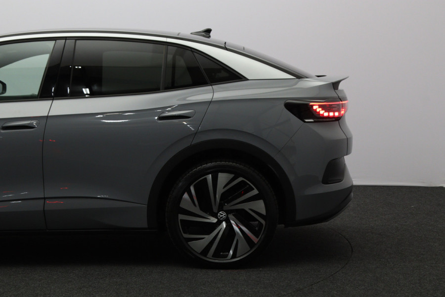 Volkswagen ID.5 Pro 77 kWh 204 PK, SOH 96 %, Panoramadak, Trekhaak, Memory, Massage, Carplay, Winterpakket, 360 Camera