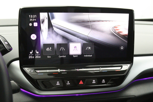 Volkswagen ID.5 Pro 77 kWh 204 PK, SOH 96 %, Panoramadak, Trekhaak, Memory, Massage, Carplay, Winterpakket, 360 Camera