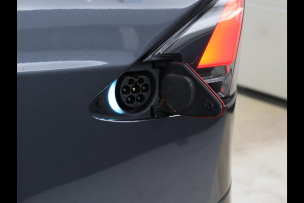 Tesla Model X 100D 6p. | SOH 86,1% | Stuur/stoel verwarming | Leder | Memory | Sfeerverlichting | Adaptive cruise | Climate control | Camera | Park assist | Trekhaak |