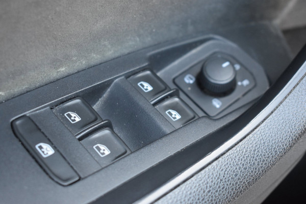 Škoda Kodiaq 1.5 TSI Sportline Business 7p. | TREKHAAK | CANTON | CAMERA | NAP | DEALER ONDERHOUDEN | KEYLESS | STOELVERWARMING