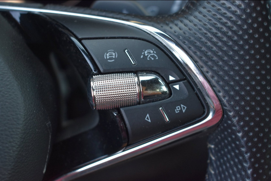 Škoda Kodiaq 1.5 TSI Sportline Business 7p. | TREKHAAK | CANTON | CAMERA | NAP | DEALER ONDERHOUDEN | KEYLESS | STOELVERWARMING
