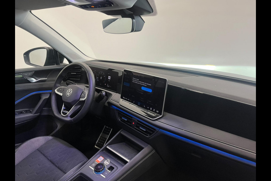 Volkswagen Tiguan 1.5 eTSI Life Edition Airco ECC Navi Carplay Trekhaak PDC +360 Camera 18" LM Velgen IQ-LED Matrix