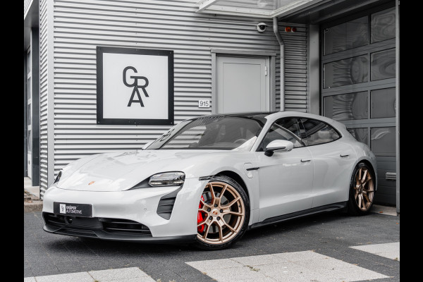 Porsche Taycan Sport Turismo GTS | PANORAMA | SPORT CHRONO | ALCANTARA | BTW