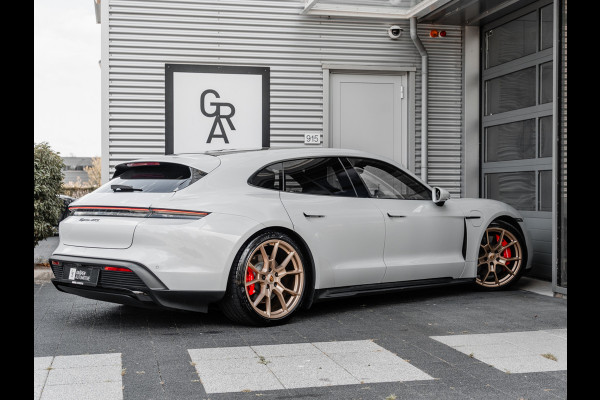 Porsche Taycan Sport Turismo GTS | PANORAMA | SPORT CHRONO | ALCANTARA | BTW