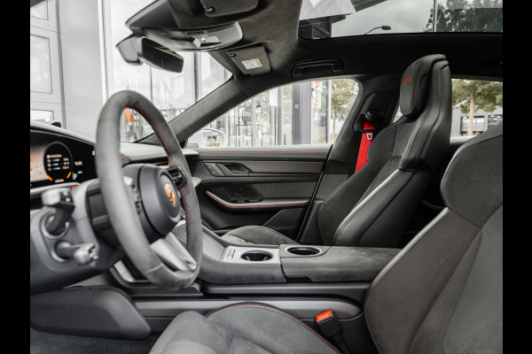 Porsche Taycan Sport Turismo GTS | PANORAMA | SPORT CHRONO | ALCANTARA | BTW