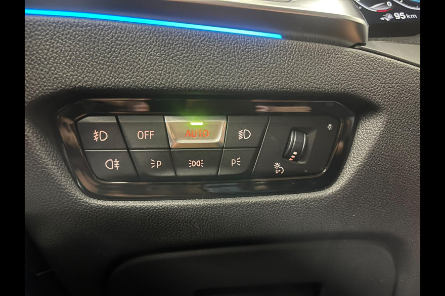 BMW 3 Serie Touring 330e High Executive M-Sport SoH 87% Surround View Camera Adaptieve Cruise Control M Sportremsysteem Parkeersensoren Stuur + stoel verwarming Navigatie Led Keyless Apple Carplay/ Android Auto