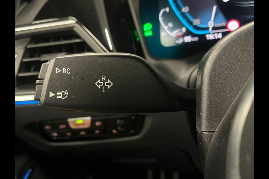 BMW 3 Serie Touring 330e High Executive M-Sport SoH 87% Surround View Camera Adaptieve Cruise Control M Sportremsysteem Parkeersensoren Stuur + stoel verwarming Navigatie Led Keyless Apple Carplay/ Android Auto