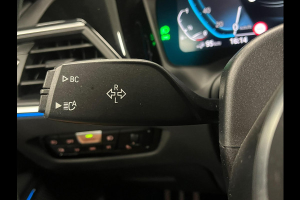 BMW 3 Serie Touring 330e High Executive M-Sport SoH 87% Surround View Camera Adaptieve Cruise Control M Sportremsysteem Parkeersensoren Stuur + stoel verwarming Navigatie Led Keyless Apple Carplay/ Android Auto