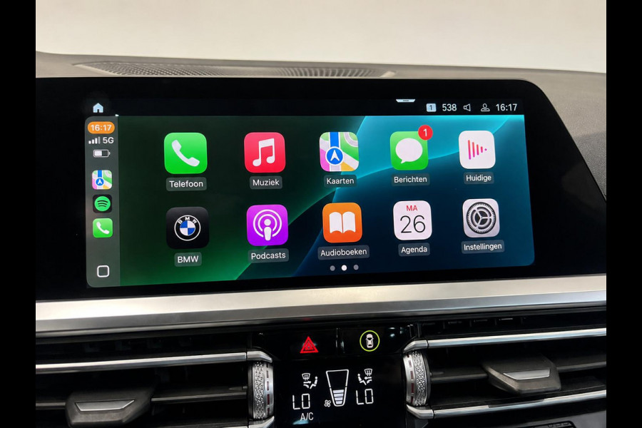 BMW 3 Serie Touring 330e High Executive M-Sport SoH 87% Surround View Camera Adaptieve Cruise Control M Sportremsysteem Parkeersensoren Stuur + stoel verwarming Navigatie Led Keyless Apple Carplay/ Android Auto
