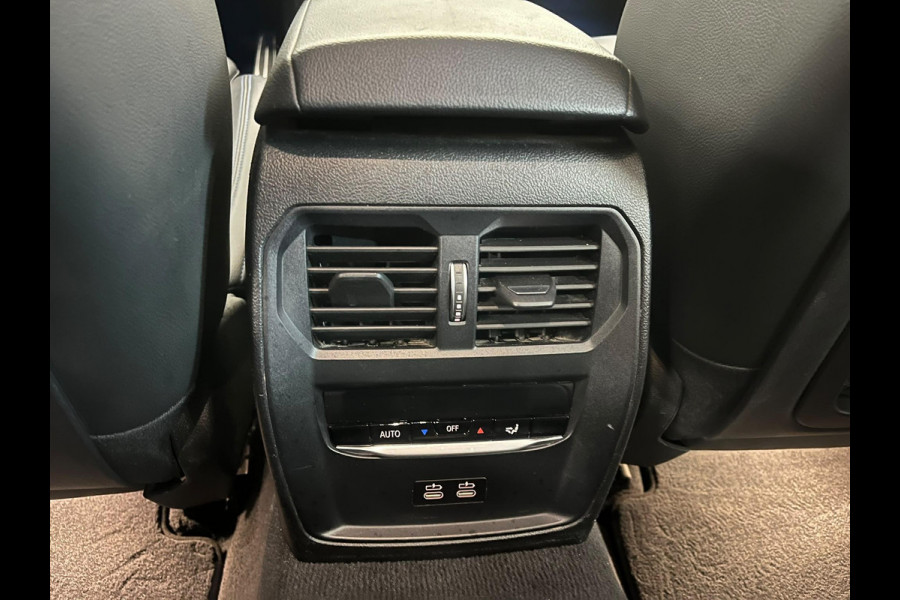 BMW 3 Serie Touring 330e High Executive M-Sport SoH 87% Surround View Camera Adaptieve Cruise Control M Sportremsysteem Parkeersensoren Stuur + stoel verwarming Navigatie Led Keyless Apple Carplay/ Android Auto
