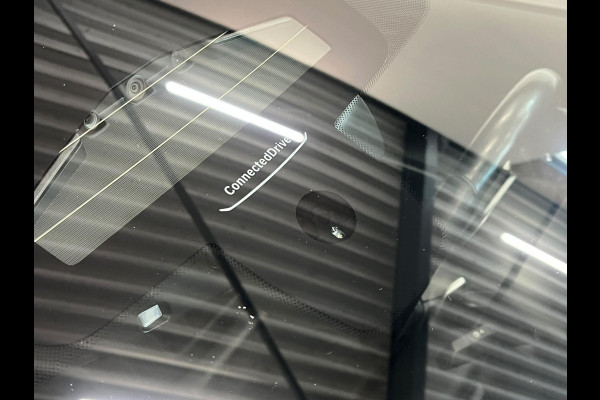 BMW 3 Serie Touring 330e High Executive M-Sport SoH 87% Surround View Camera Adaptieve Cruise Control M Sportremsysteem Parkeersensoren Stuur + stoel verwarming Navigatie Led Keyless Apple Carplay/ Android Auto