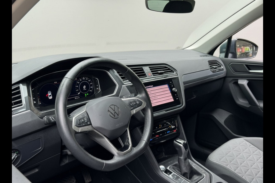Volkswagen Tiguan TSI 245PK HYBRIDE DSG LIFE TREKHAAK/VIRTUAL/NAVI/ELEKTR.KLEP