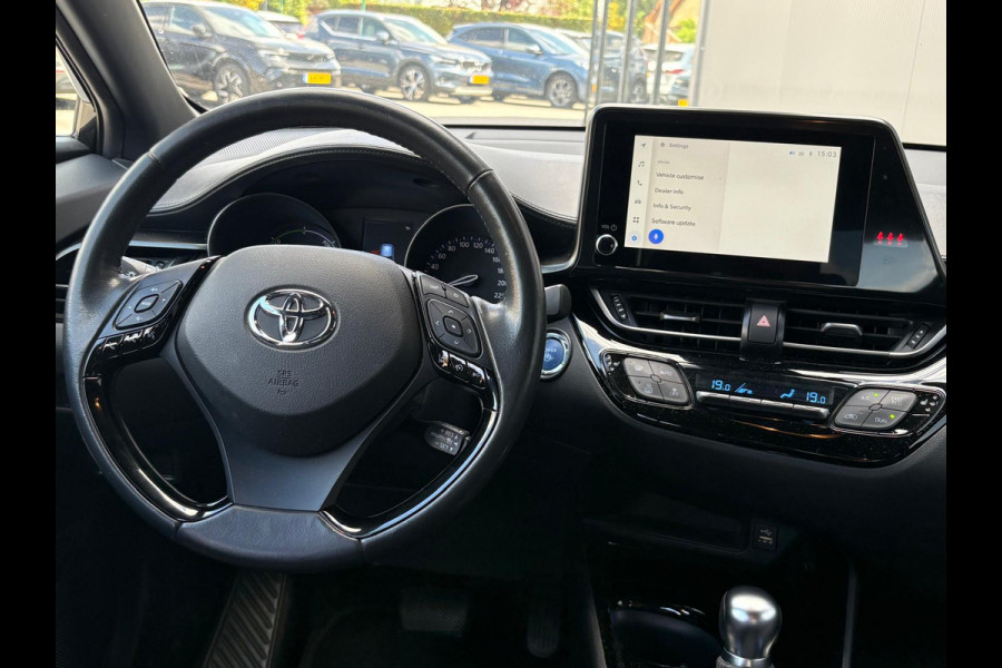 Toyota C-HR 2.0i 184PK Hybrid Dynamic Trekhaak/Navigatie/Camera/Adapt.-cruise/Stoel-stuurverwarming