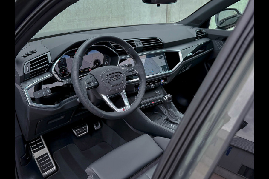 Audi Q3 Sportback 45TFSI e 245pk S-Tronic Competition S Edition S-Line 1éEig Audi Exclusive|Pano|Sonos|Ambiance|Camera|Matrix|RSQ3