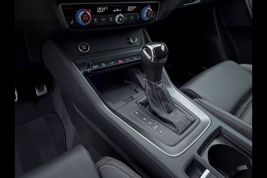 Audi Q3 Sportback 45TFSI e 245pk S-Tronic Competition S Edition S-Line 1éEig Audi Exclusive|Pano|Sonos|Ambiance|Camera|Matrix|RSQ3