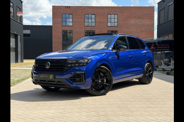 Volkswagen Touareg 3.0 TSi eHybrid 4MOTION R Puglia | LUCHTVERING | PANO | MASSAGE | KOELING | TREKHAAK | 22 INCH | MEMORY | 360