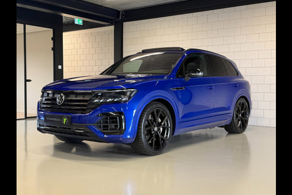 Volkswagen Touareg 3.0 TSi eHybrid 4MOTION R Puglia | LUCHTVERING | PANO | MASSAGE | KOELING | TREKHAAK | 22 INCH | MEMORY | 360