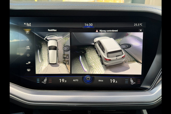 Volkswagen Touareg 3.0 TSi eHybrid 4MOTION R Puglia | LUCHTVERING | PANO | MASSAGE | KOELING | TREKHAAK | 22 INCH | MEMORY | 360