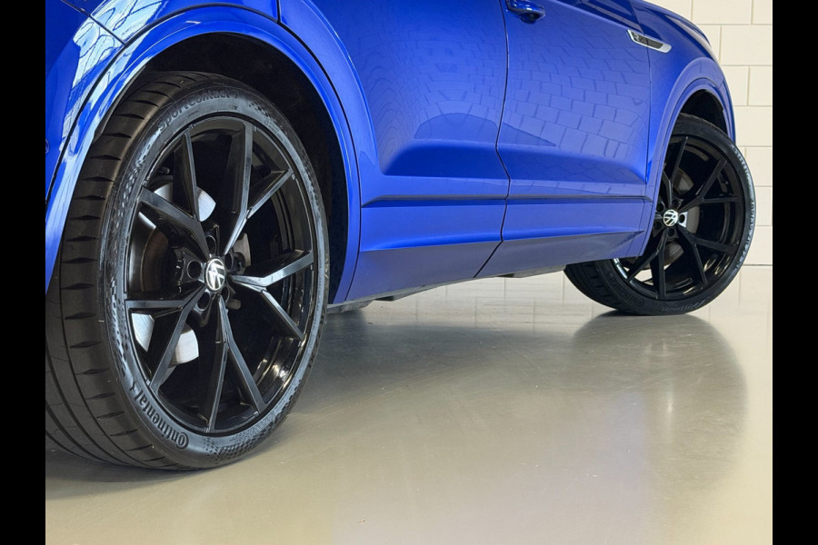 Volkswagen Touareg 3.0 TSi eHybrid 4MOTION R Puglia | LUCHTVERING | PANO | MASSAGE | KOELING | TREKHAAK | 22 INCH | MEMORY | 360