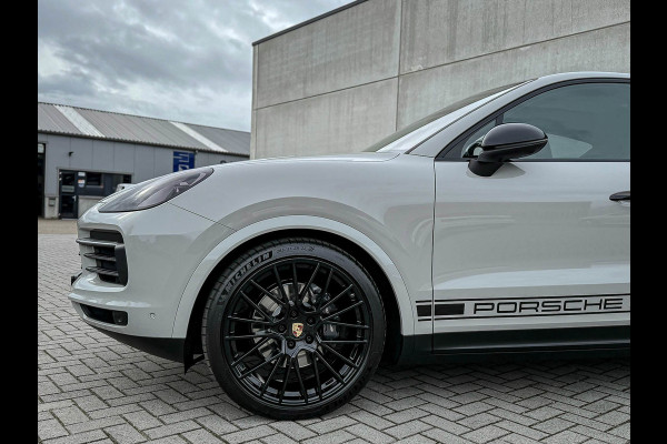 Porsche Cayenne Coupé 3.0 E 462PK V6 SportDesign GTS Krijt/Kreide|Pano|HUD|Luchtv.|4-Wiel besturing|360°|ACC|Kuipstoelen|Bose|22''