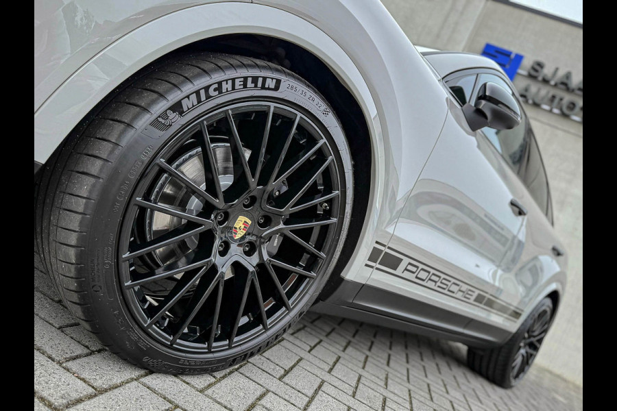 Porsche Cayenne Coupé 3.0 E 462PK V6 SportDesign GTS Krijt/Kreide|Pano|HUD|Luchtv.|4-Wiel besturing|360°|ACC|Kuipstoelen|Bose|22''