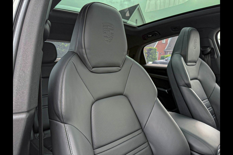 Porsche Cayenne Coupé 3.0 E 462PK V6 SportDesign GTS Krijt/Kreide|Pano|HUD|Luchtv.|4-Wiel besturing|360°|ACC|Kuipstoelen|Bose|22''