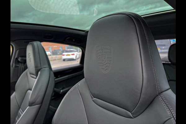Porsche Cayenne Coupé 3.0 E 462PK V6 SportDesign GTS Krijt/Kreide|Pano|HUD|Luchtv.|4-Wiel besturing|360°|ACC|Kuipstoelen|Bose|22''