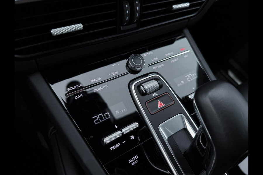 Porsche Cayenne Coupé 3.0 E 462PK V6 SportDesign GTS Krijt/Kreide|Pano|HUD|Luchtv.|4-Wiel besturing|360°|ACC|Kuipstoelen|Bose|22''