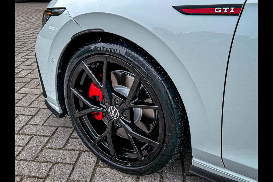 Volkswagen Golf 2.0TSI GTI 245pk DSG! OEM DEALER|Panoramadak|Virtual|IQ LED 3D|GTI Kuipstoelen|Harman Kardon|NAVI|Camera|19Inch R!