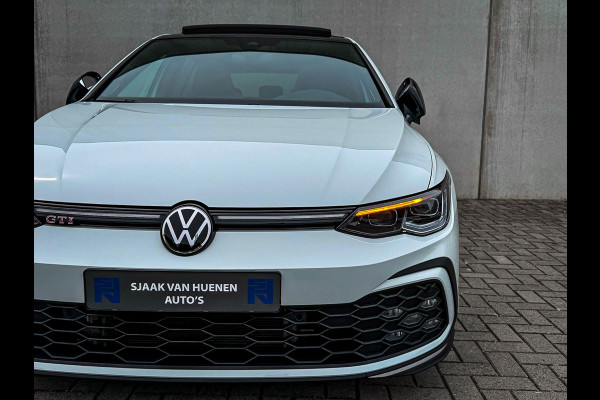 Volkswagen Golf 2.0TSI GTI 245pk DSG! OEM DEALER|Panoramadak|Virtual|IQ LED 3D|GTI Kuipstoelen|Harman Kardon|NAVI|Camera|19Inch R!