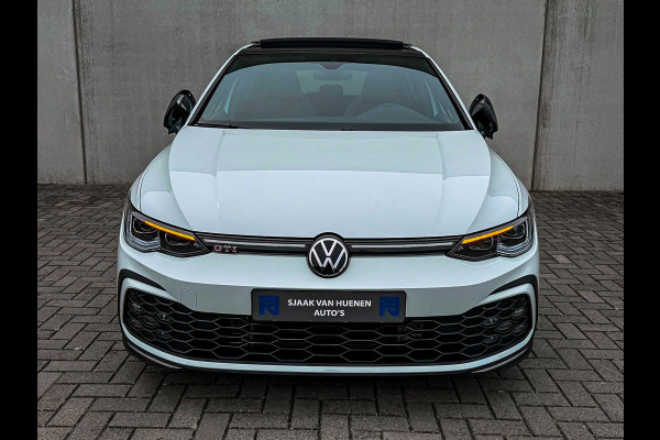 Volkswagen Golf 2.0TSI GTI 245pk DSG! OEM DEALER|Panoramadak|Virtual|IQ LED 3D|GTI Kuipstoelen|Harman Kardon|NAVI|Camera|19Inch R!