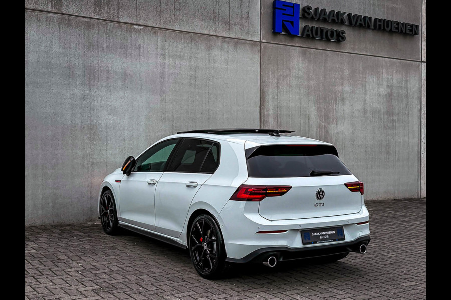 Volkswagen Golf 2.0TSI GTI 245pk DSG! OEM DEALER|Panoramadak|Virtual|IQ LED 3D|GTI Kuipstoelen|Harman Kardon|NAVI|Camera|19Inch R!