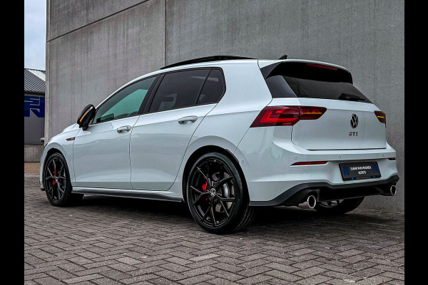 Volkswagen Golf 2.0TSI GTI 245pk DSG! OEM DEALER|Panoramadak|Virtual|IQ LED 3D|GTI Kuipstoelen|Harman Kardon|NAVI|Camera|19Inch R!