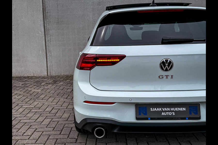 Volkswagen Golf 2.0TSI GTI 245pk DSG! OEM DEALER|Panoramadak|Virtual|IQ LED 3D|GTI Kuipstoelen|Harman Kardon|NAVI|Camera|19Inch R!