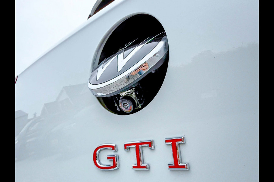 Volkswagen Golf 2.0TSI GTI 245pk DSG! OEM DEALER|Panoramadak|Virtual|IQ LED 3D|GTI Kuipstoelen|Harman Kardon|NAVI|Camera|19Inch R!