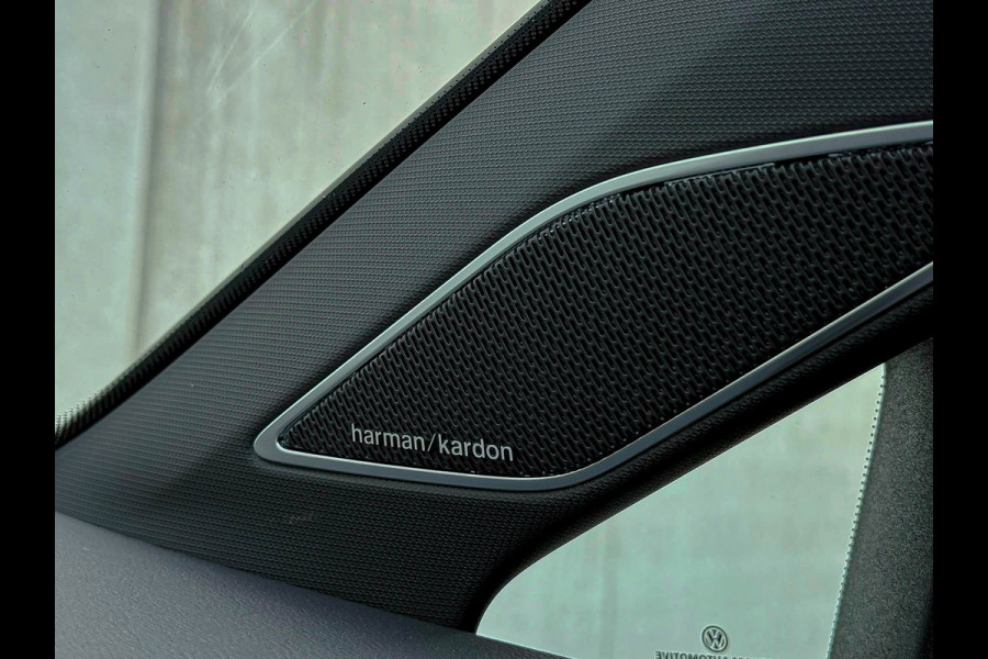 Volkswagen Golf 2.0TSI GTI 245pk DSG! OEM DEALER|Panoramadak|Virtual|IQ LED 3D|GTI Kuipstoelen|Harman Kardon|NAVI|Camera|19Inch R!