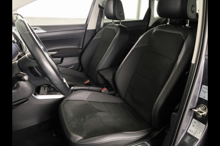 Volkswagen Taigo 1.0 TSI Style 110 pk Automaat (DSG) | Navigatie | Panoramadak | Parkeersensoren (Park assist) | Achteruitrijcamera | Matrix LED |